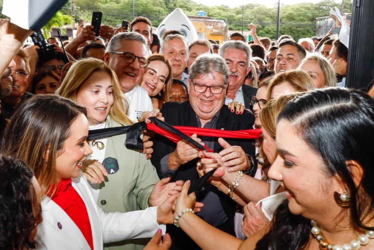 440 anos de João Pessoa: João Azevêdo inaugura Hospital da Mulher ao lado do ministro Alexandre Padilha e destaca estrutura moderna e humanizada do equipamento
