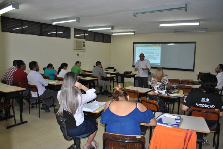 Curso: Contratos e Convenios na Administração Pública