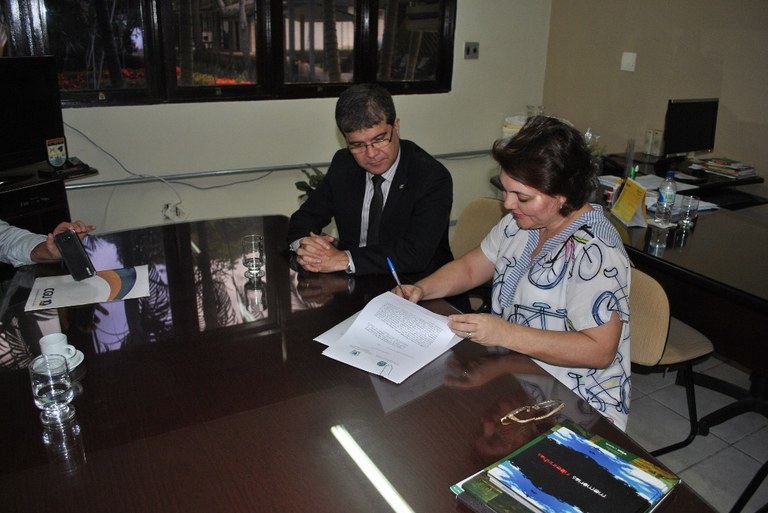 Luciane Alves Coutinho