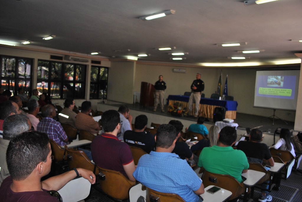 Jornada de Aperfeiçoamento para Condutores de Veículos do Estado da Paraíba
